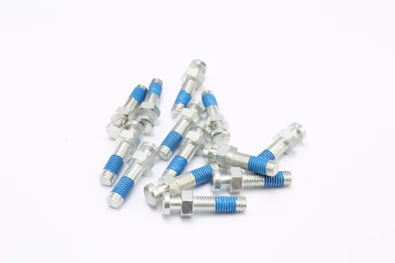 Hexagonal-irregular-screwswith-thread-locking-adhesive-04